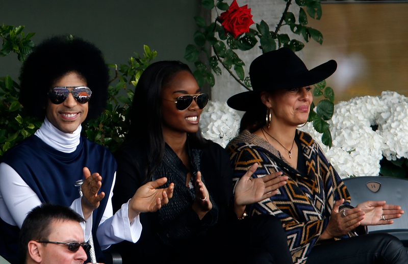 Illustration for article titled Prince At The French Open With A Scepter